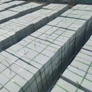 昭通 芝麻白1.8公分火烧300*600地铺，清仓大甩卖