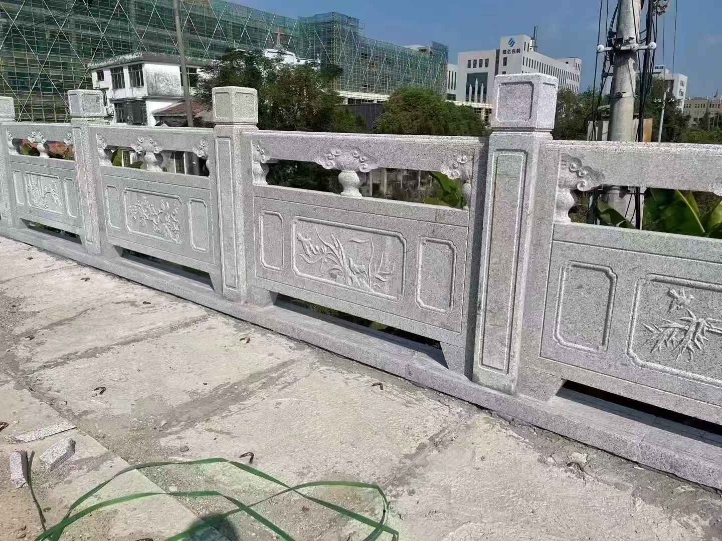昭通 芝麻白栏杆